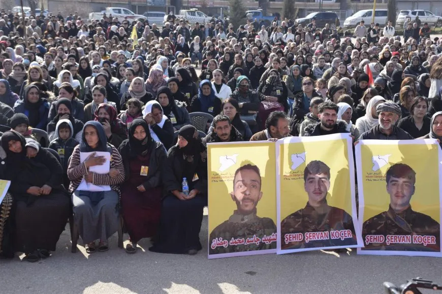 مراسم غيابية لـ 3 شهداء من قسد في ديرك