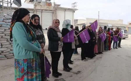 بمناسبة اليوم العالمي للمرأة مؤتمر ستار في حلب يزور المؤسسات وحواجز الأمن