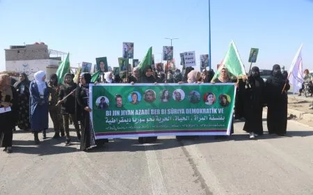 النساء في دير الزور يؤكدن على رفع وتيرة النضال مع اقتراب اليوم العالمي للمرأة