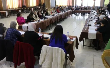 "الحرية وكينونة المرأة" نقاشات حيوية في ندوة حلب