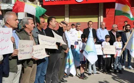 المحتجون في الحسكة يرفضون دستوراً يهمّش فئات الشعب السوري