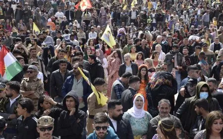 "هدفنا حرية القائد عبد الله أوجلان وسوريا ديمقراطية"