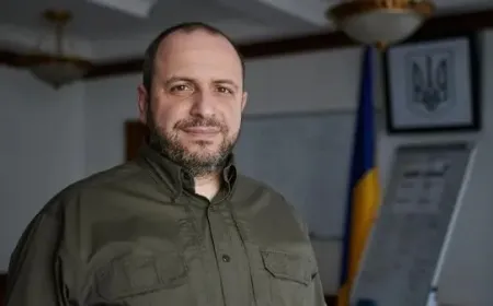 وزير الدفاع الأوكراني يعلن بدء المحادثات مع أمريكا بشأن السلام مع روسيا