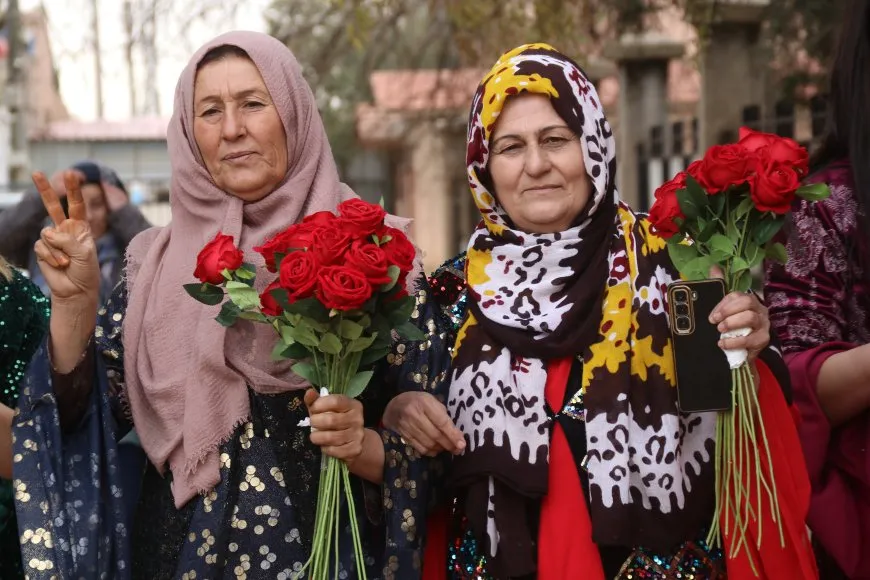 السياسة والحماية والتعليم محاور برنامج 8 آذار
