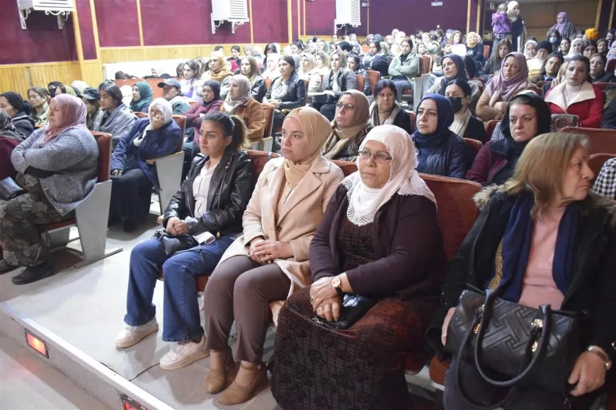 فعاليات متنوعة في شمال وشرق سوريا وحلب احتفاءً بـ 8 آذار