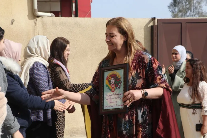 بمناسبة اليوم العالمي للمرأة.. اجتماع في الشدادي وزيارات للمؤسسات بالحسكة