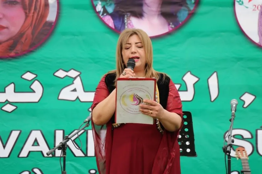النساء في مقاطعة الطبقة يحتفلن بمناسبة اليوم العالمي للمرأة