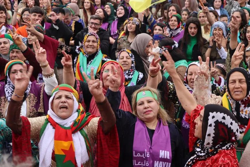 رسالة المكونات في احتفالية 8 آذار: النضال النسائي المشترك هو الضمان لمواجهة التهميش والإقصاء