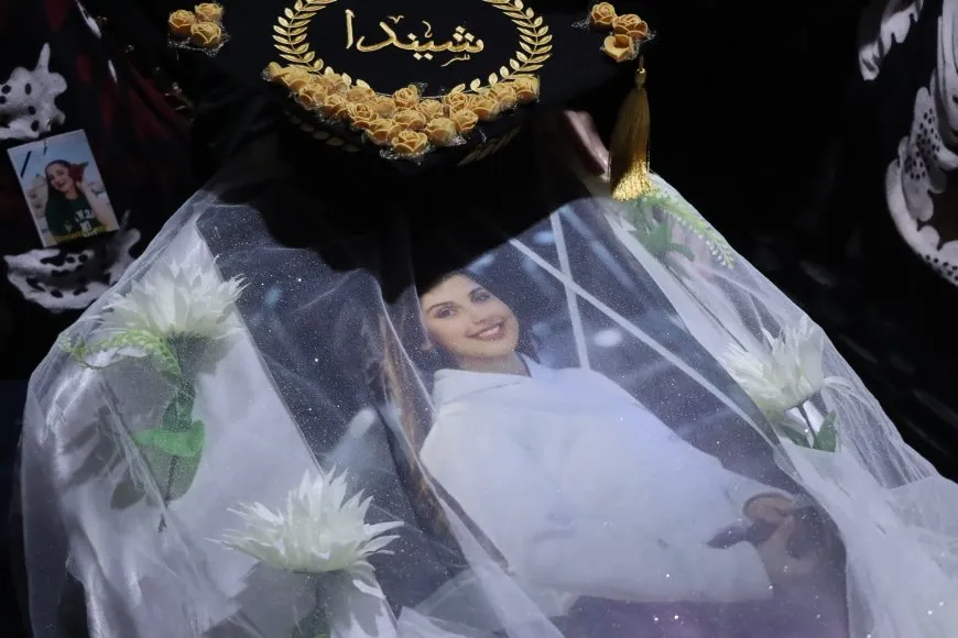 تشييع جثمان الطالبة التي فقدت حياتها في اللاذقية