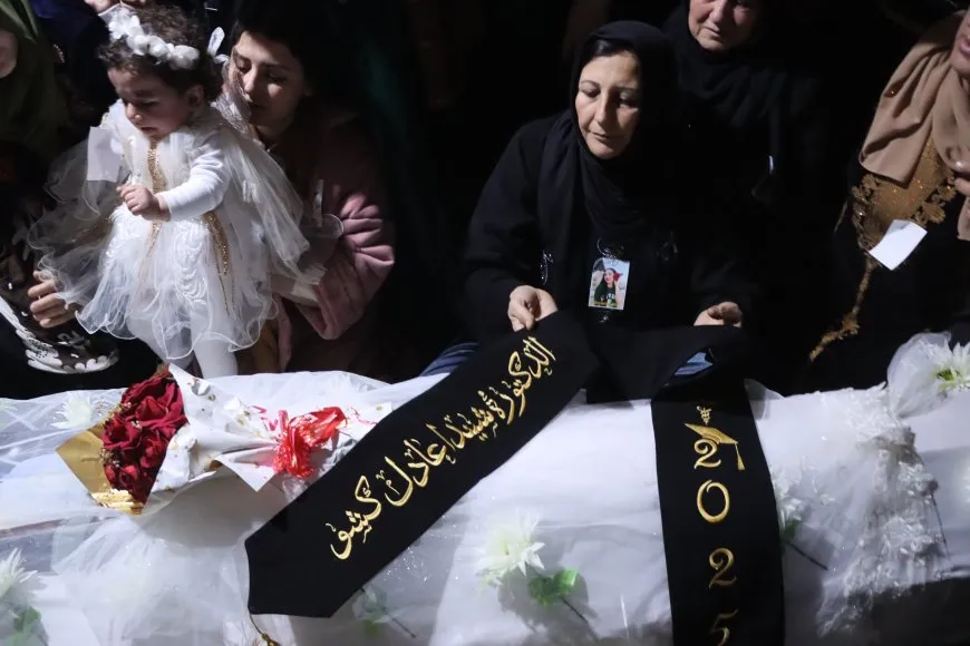تشييع جثمان الطالبة التي فقدت حياتها في اللاذقية