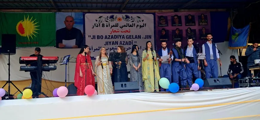 التأكيد على أن نضال المرأة هو نضال للشعوب في احتفالية بلبنان