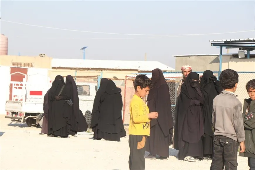 سادس دفعة من العراقيين تغادر مخيم الهول خلال العام