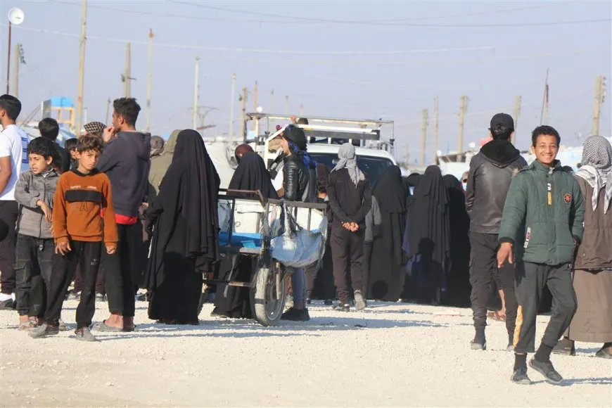 سادس دفعة من العراقيين تغادر مخيم الهول خلال العام