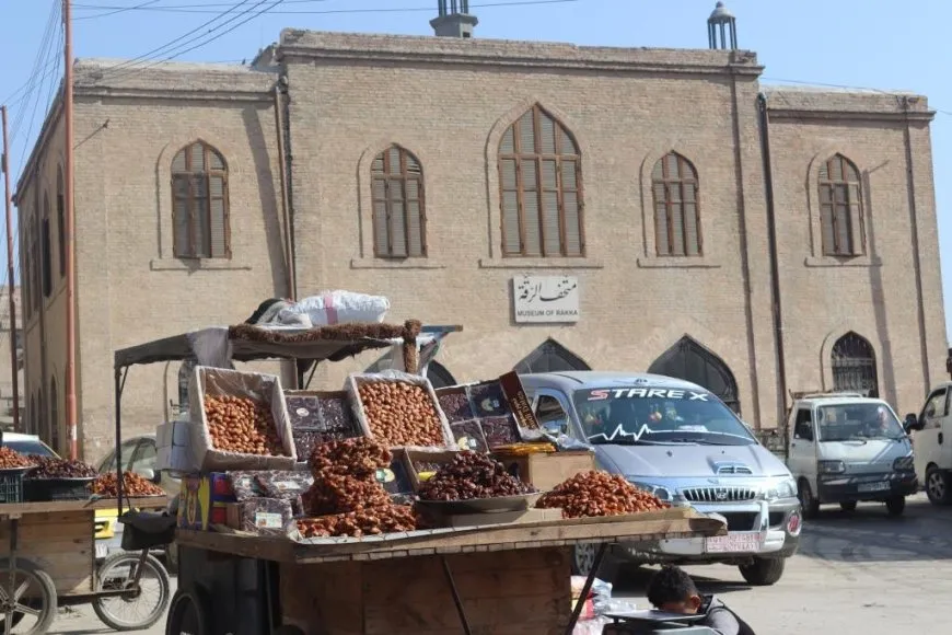 "الطعمة" أو "السكبة" عادة رمضانية أصيلة تعزز روح التكافل الاجتماعي