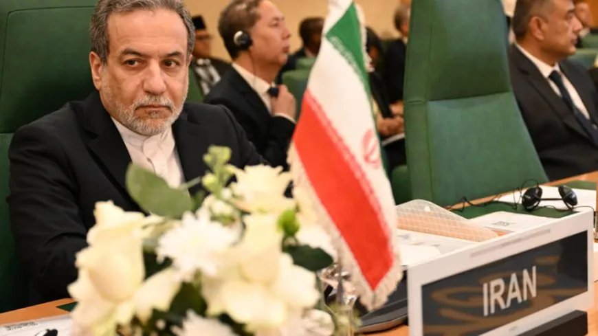 وزير الخارجية الإيراني: رسالة ترامب "أقرب إلى تهديد"