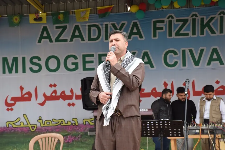 "هدفنا حرية القائد عبد الله أوجلان وسوريا ديمقراطية"