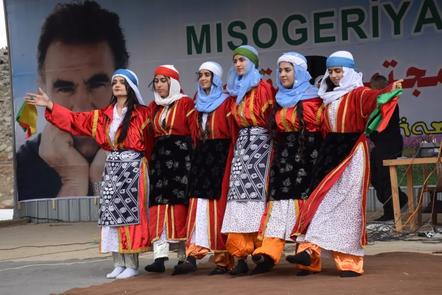 انتهاء فعاليات نوروز بالتأكيد على تصعيد المقاومة والنضال