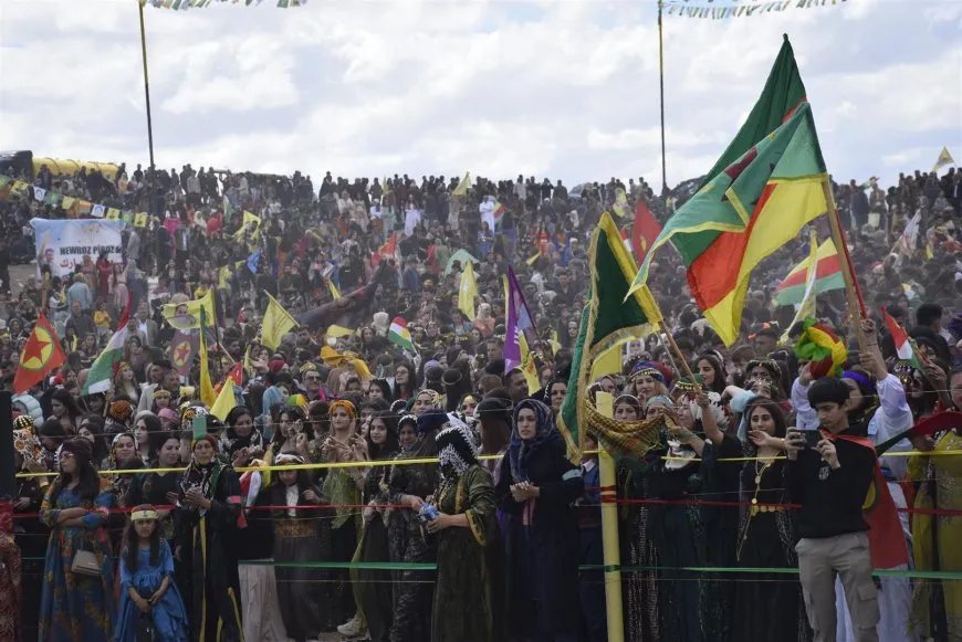 انتهاء فعاليات نوروز بالتأكيد على تصعيد المقاومة والنضال