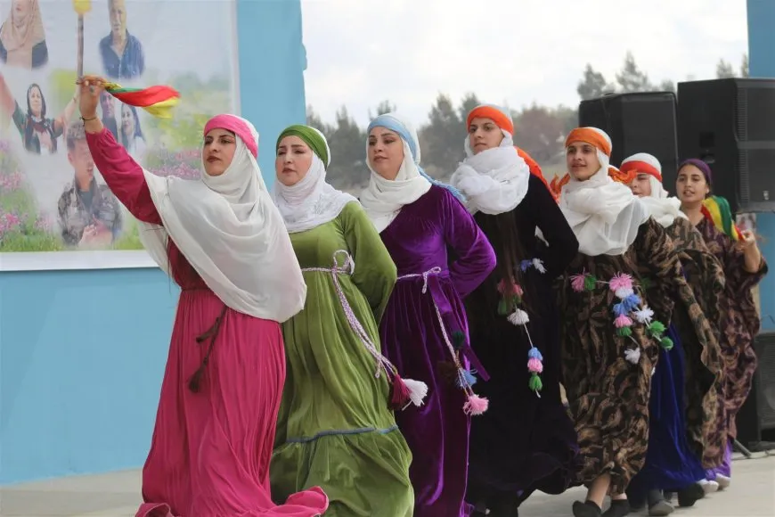 انتهاء فعاليات نوروز بالتأكيد على تصعيد المقاومة والنضال
