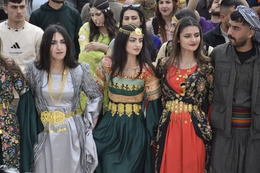 انتهاء فعاليات نوروز بالتأكيد على تصعيد المقاومة والنضال