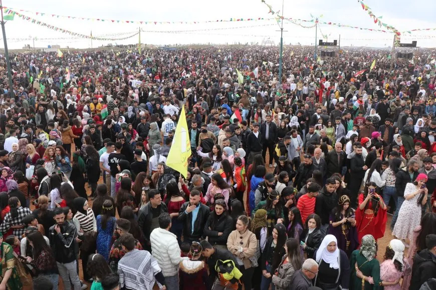 انتهاء فعاليات نوروز بالتأكيد على تصعيد المقاومة والنضال