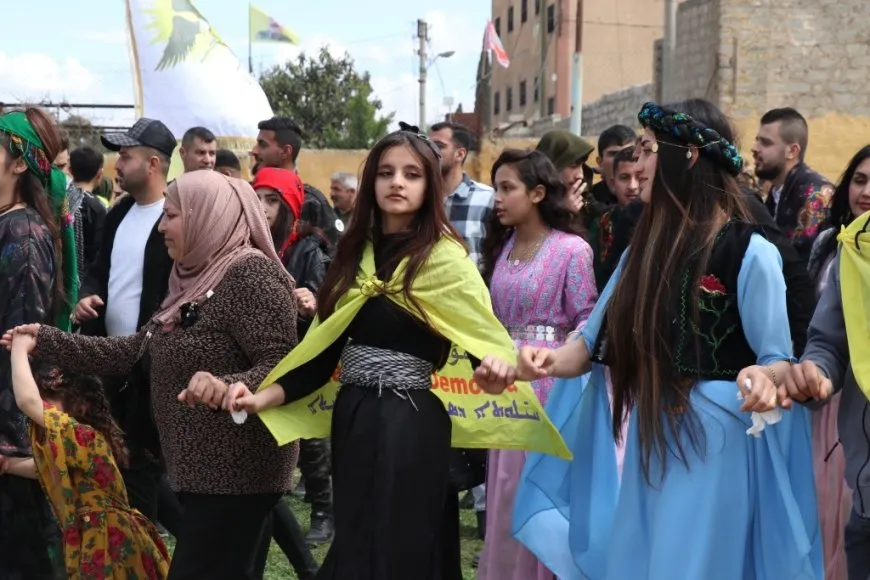 انتهاء فعاليات نوروز بالتأكيد على تصعيد المقاومة والنضال