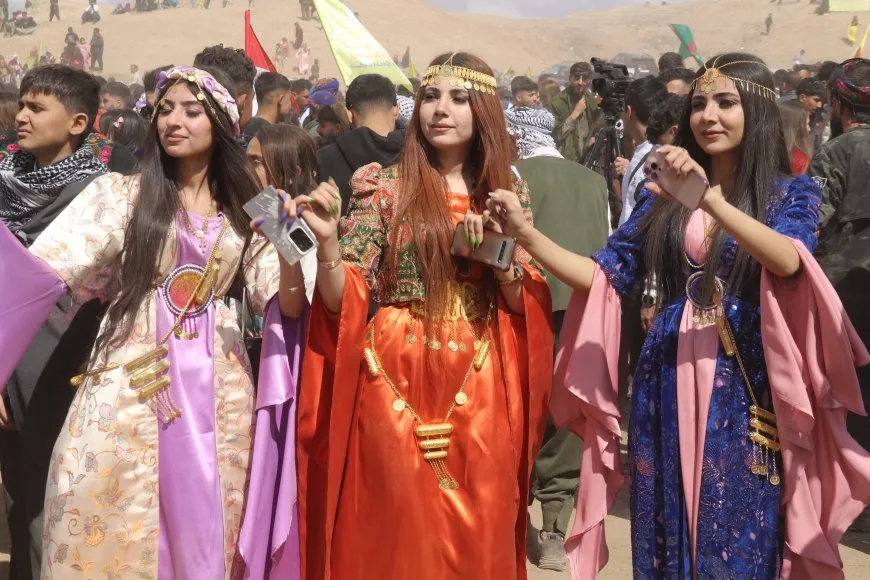 انتهاء فعاليات نوروز بالتأكيد على تصعيد المقاومة والنضال