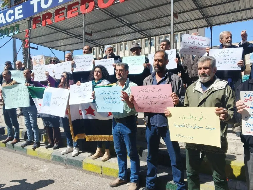 استمرار رفض أهالي السويداء "الإعلان الدستوري" والمطالبة بدولة ديمقراطية في سوريا