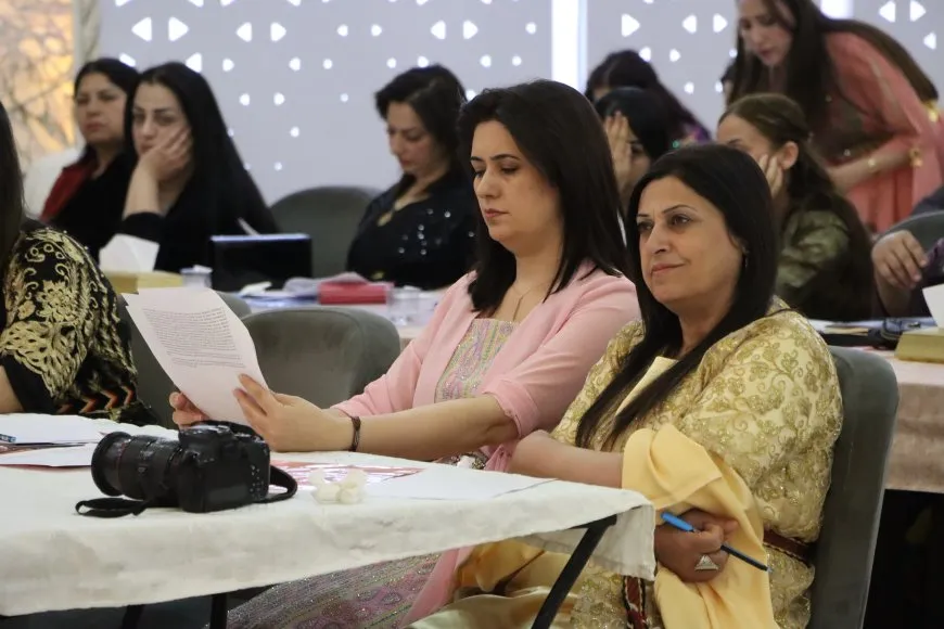 من كونفرانس المرأة: الوحدة الوطنية للمرأة الكردية ضرورة