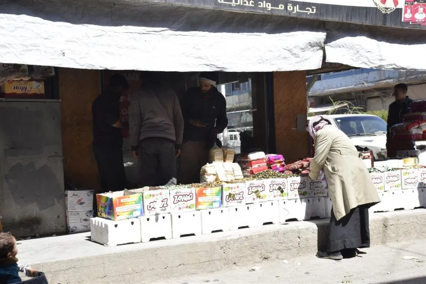 رغم التحديات الاقتصادية.. الأسواق تنبض بالحياة مع اقتراب عيد الفطر