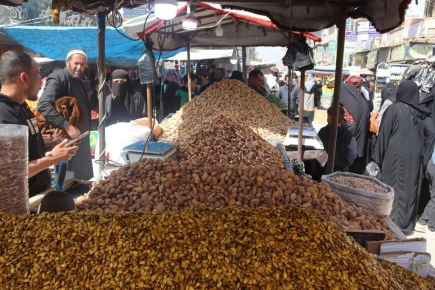 أهالي الرقة والطبقة ودير الزور يتحضرون لاستقبال العيد