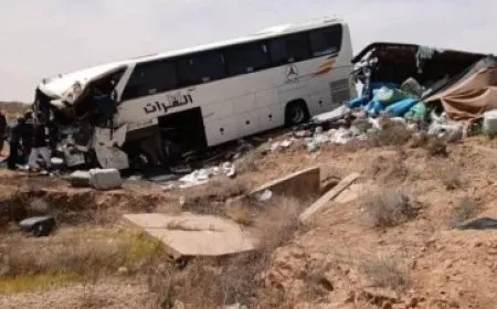 فقدان 7 أشخاص لحياتهم إثر حادث سير على طريق دمشق - دير الزور