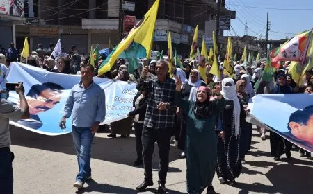 مسيرة حاشدة من أجل المطالبة بالحرية الجسدية للقائد عبد الله أوجلان