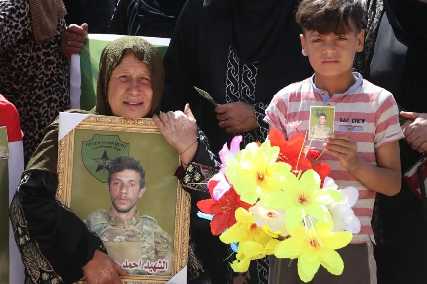 تشييع جثمان شهيد استشهد في مقاومة سد تشرين