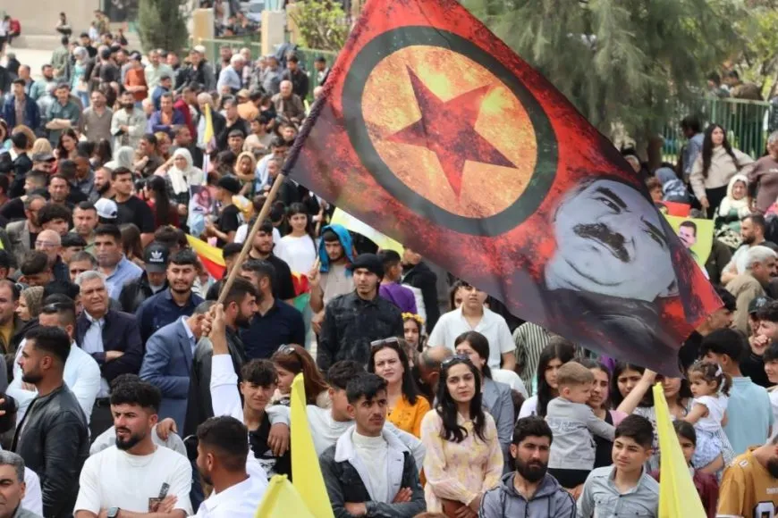 آلاف الأهالي في مقاطعة الفرات يحتفلون بميلاد القائد عبدالله أوجلان