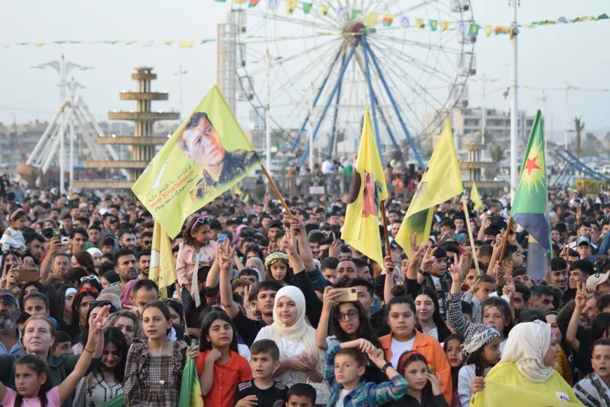 احتفالات حاشدة بذكرى ميلاد القائد عبد الله أوجلان