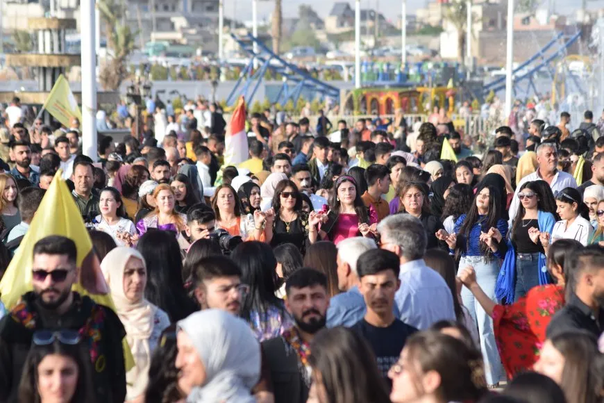 احتفالات حاشدة بذكرى ميلاد القائد عبد الله أوجلان