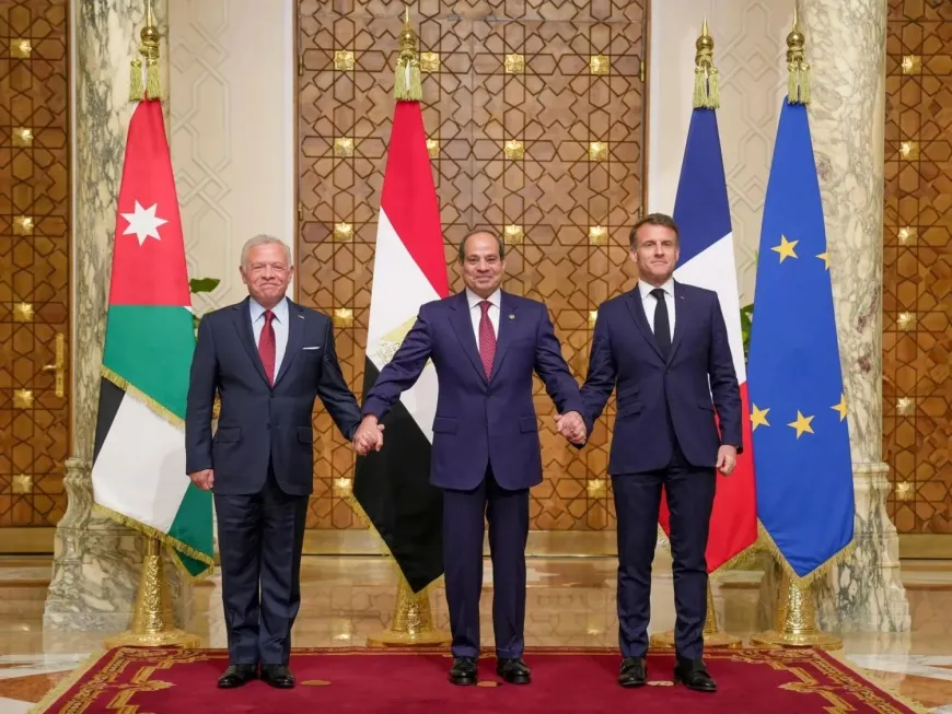 قمة مصرية - فرنسية - أردنية تطالب بوقف النار في غزة
