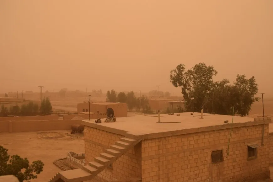 عاصفة غبارية تضرب عدة مدن في مقاطعة الجزيرة
