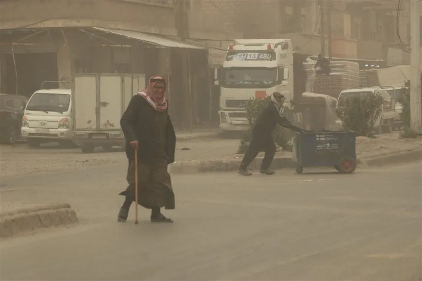 عاصفة غبارية تضرب عدة مدن في مقاطعة الجزيرة