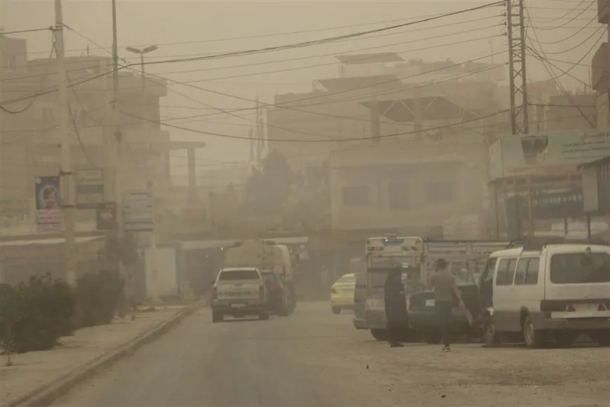 عاصفة غبارية تضرب عدة مدن في مقاطعة الجزيرة