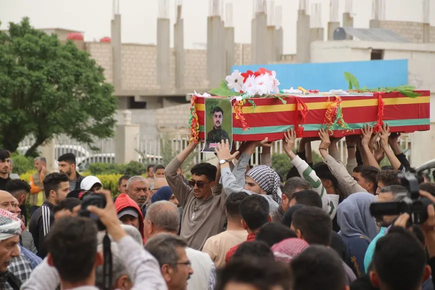 عامودا تودّع أحد أبطالها من قوات الكوماندوس