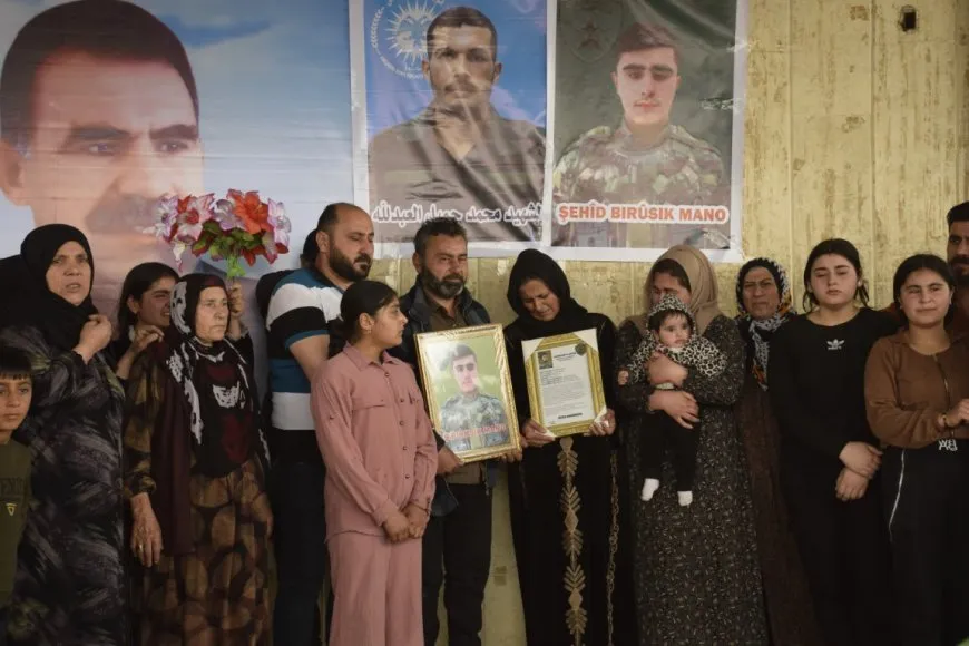 تشييع مهيب لثلاثة شهداء في مزار الشهيد دجوار ومراسم غيابية لمقاتلة من YPJ