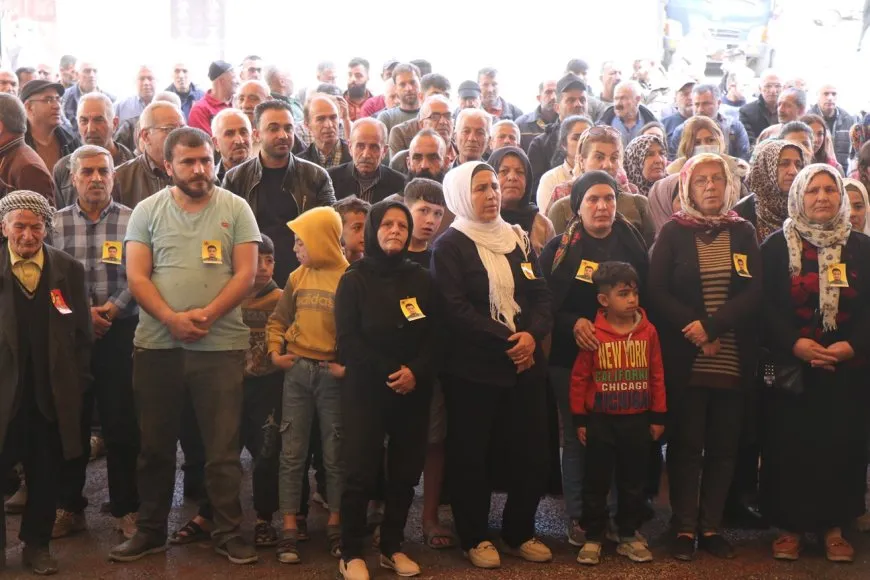 تقديم واجب العزاء لذوي شهيدين في حلب