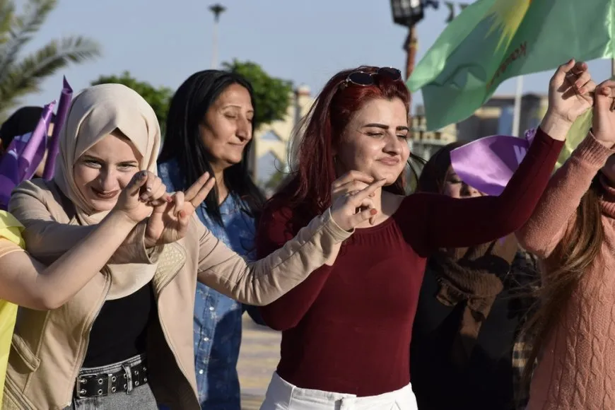 الحرية والمساواة في قلب احتفالات الذكرى الـ 20 لتأسيس منظومة المرأة الكردستانية