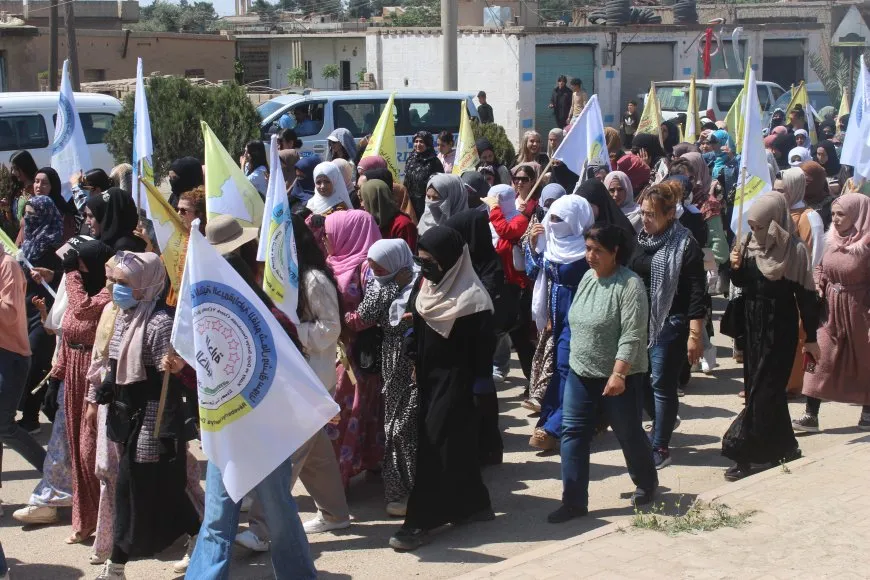 أهالي جل آغا يدعون سلطة دمشق لعدم خلط الأمور السياسية بالإنسانية 