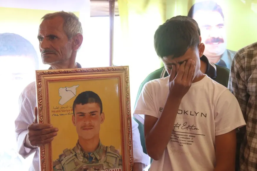عامودا تودّع الشهيد مليتان روج آفا في مراسم غيابية مهيبة