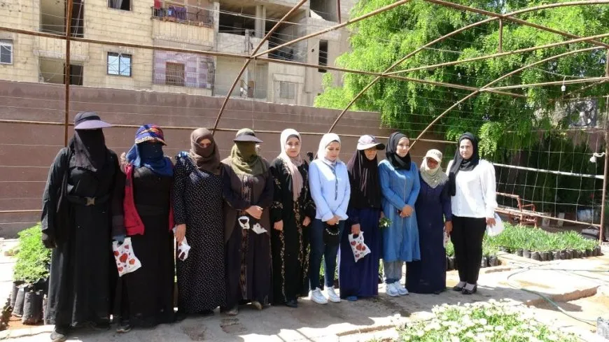 تكريم عاملات بمناسبة عيد العمال العالمي في مقاطعة الرقة