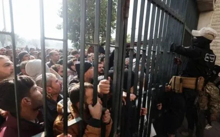 نقل ضباط معتقلين إلى سجن عفرين