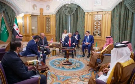 البيت الأبيض يكشف فحوى لقاء ترامب والشرع